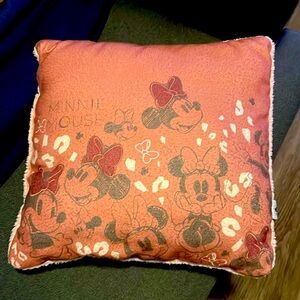 Minnie Mouse Fluffy Throw Pillow